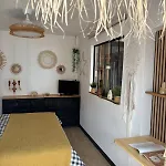 Apartamento L'appart-rosas Boheme Chic, Au Bord De La *