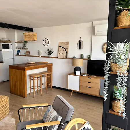 Apartment L'appart-rosas Boheme Chic, Au Bord De La *
