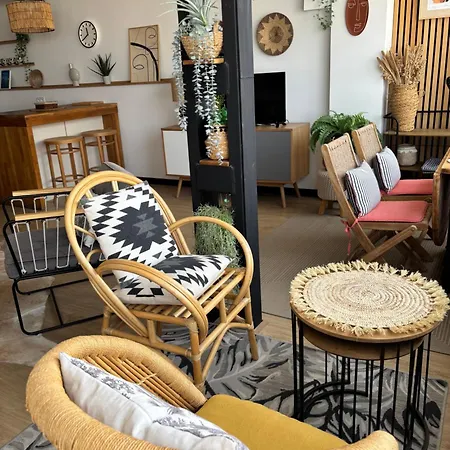 L'appart-rosas Boheme Chic, Au Bord De La Apartment Roses